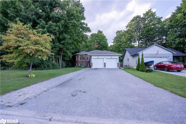 393 Grenville Avenue