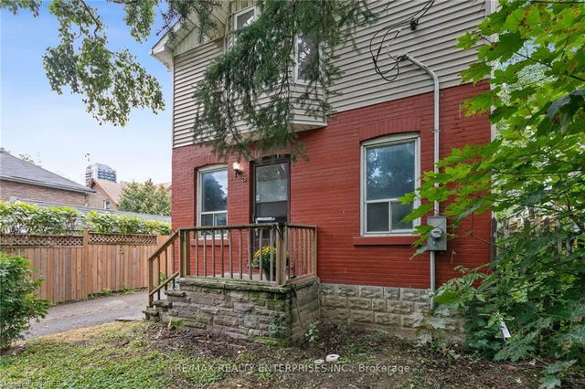 5 Lowes Avenue