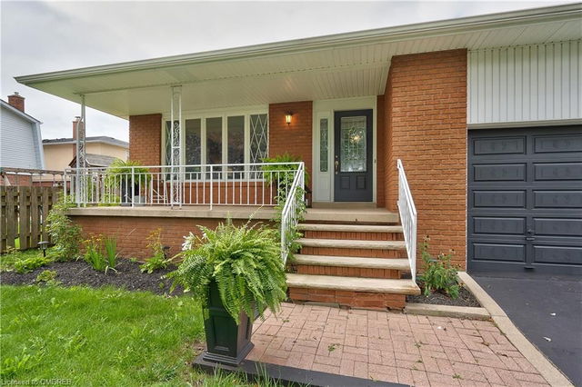311 Ulric Crescent