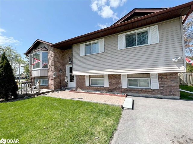 25 Pridham Crescent