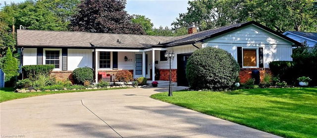 107 Lockhart Drive