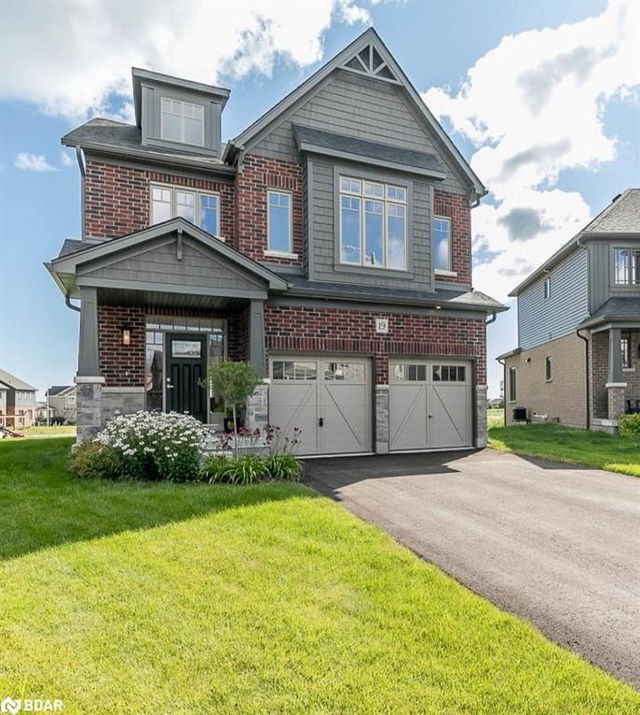 19 Maidens Crescent
