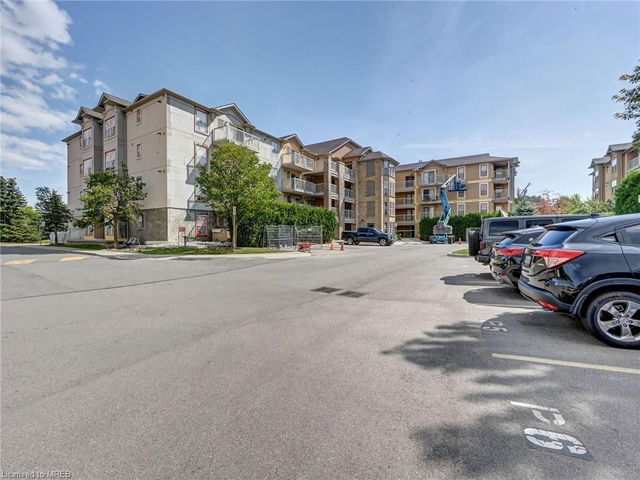 206 - 1440 Bishops Gate