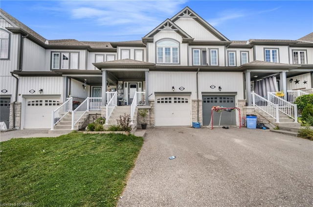 825 Cook Crescent