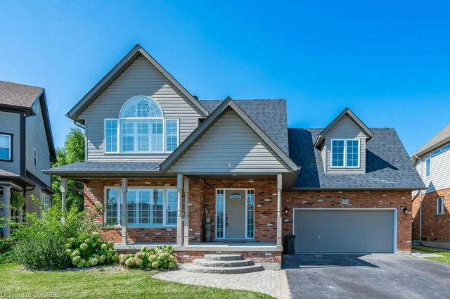 21 Sarah Crescent
