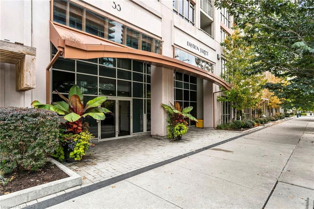 313 - 35 Bastion Street