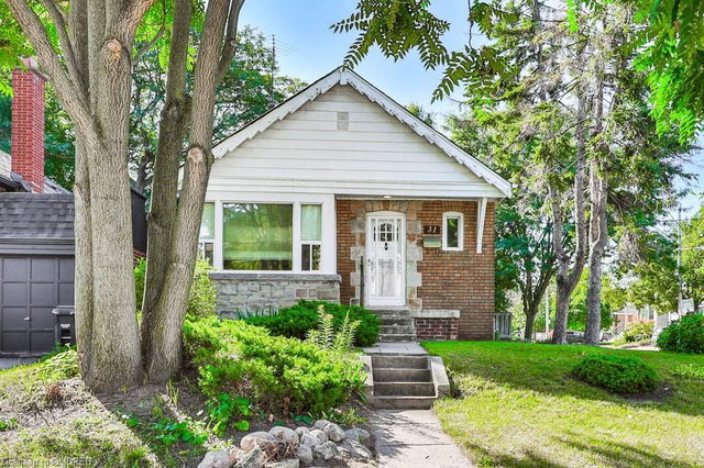 31 Davies Crescent