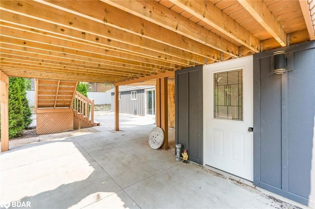 1755 Tiny Beaches Road