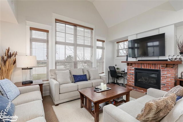 225 - 125 Fairway Court