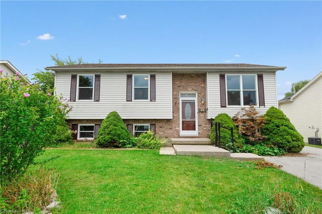 32 Windle Village Crescent