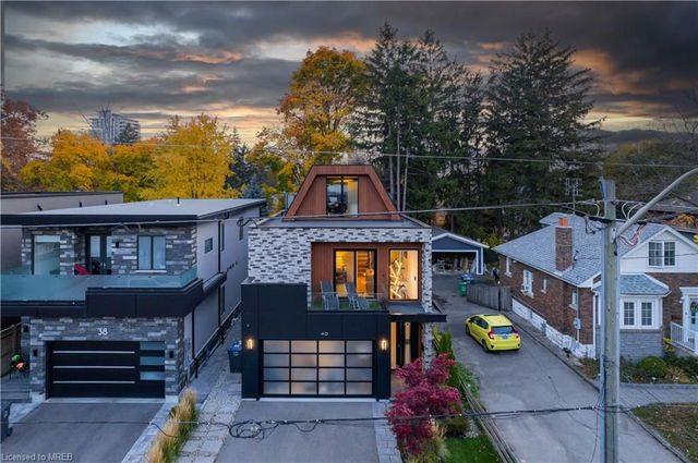 40 Oakwood Avenue