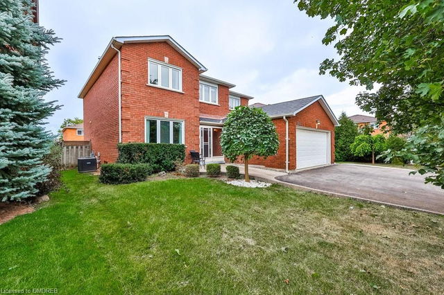 344 Evergreen Crescent