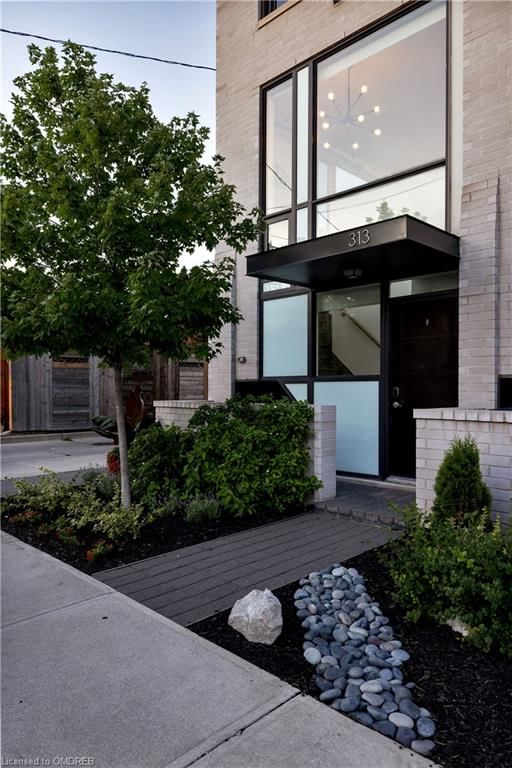 313 Gilmour Avenue