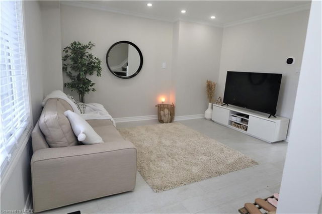 1436 Outlet Drive