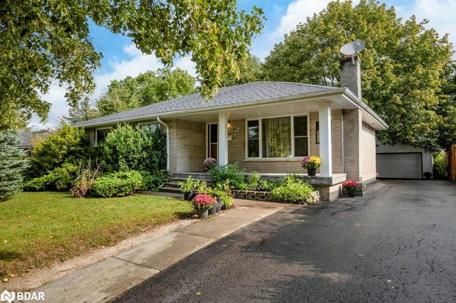 62 Marion Crescent