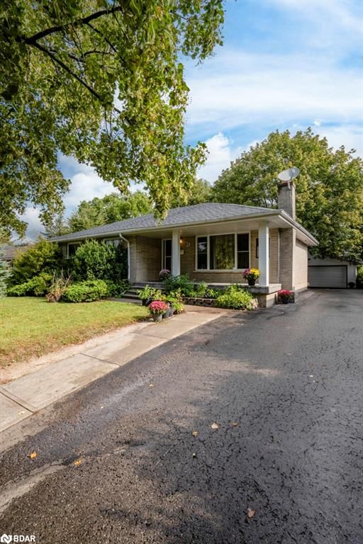 62 Marion Crescent