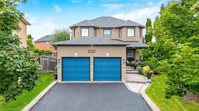 8 Colorado Place