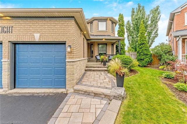 8 Colorado Place