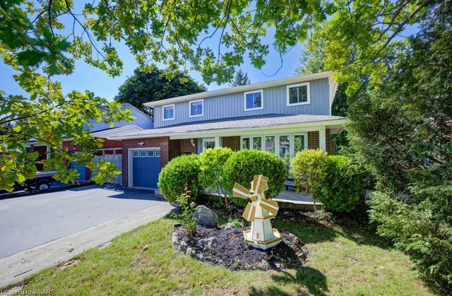 130 Pinehurst Crescent