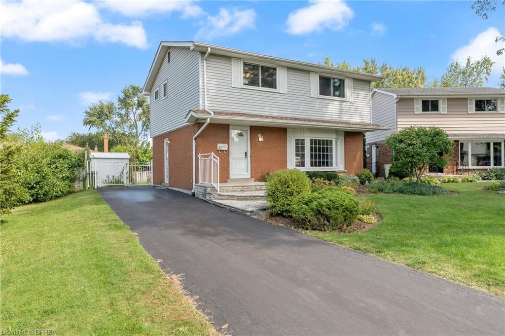 Single Family Residence sold at 51 Kings Mead Court, Hamilton, ON, L9C 4J7 - Rolston/Yeoville - MLS: 40487093