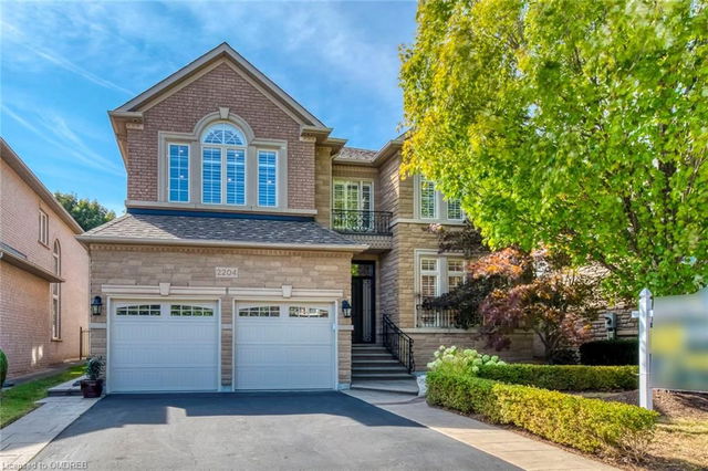 2204 North Ridge Trail
