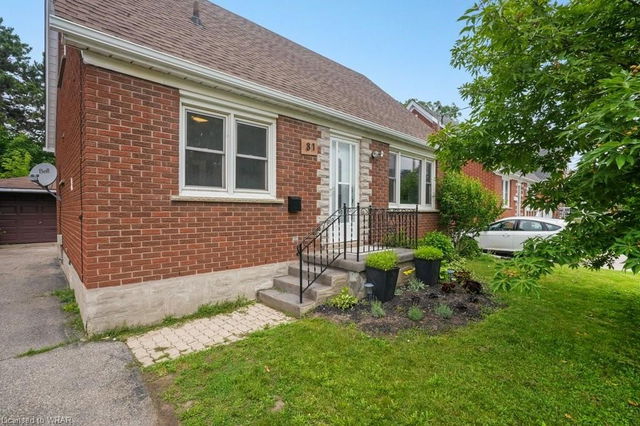 31 Hillview Street