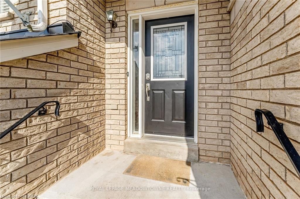 Row/Townhouse sold at 52 Atwood Avenue, Halton, GE Georgetown, L7G 5Z9 - MLS: 40488613