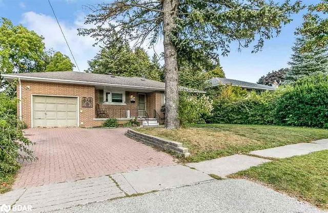 60 Marion Crescent