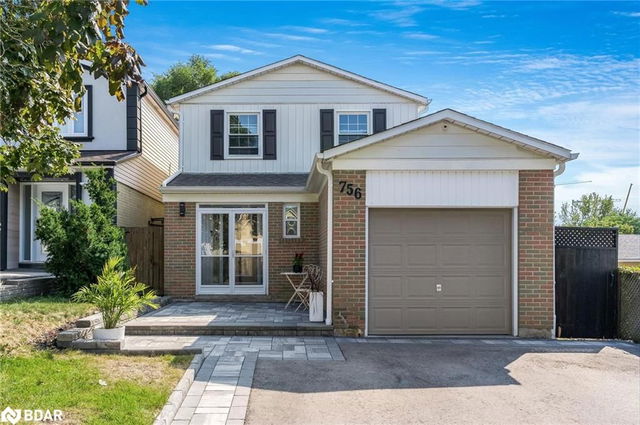 756 Pam Crescent