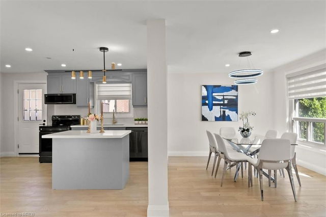 747 Botany Hill Crescent