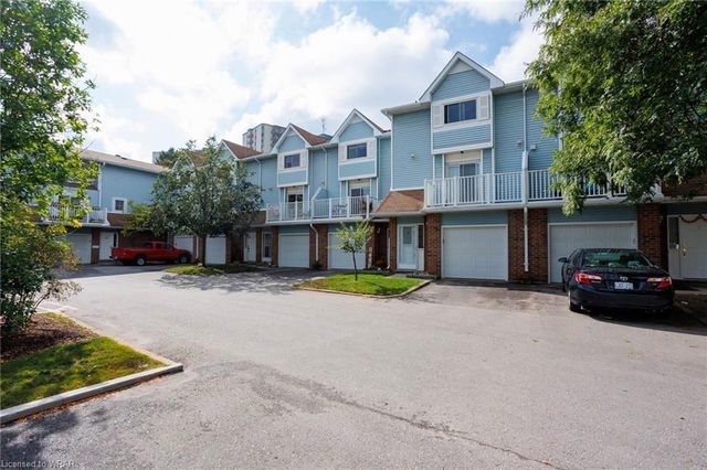 11 - 131 Traynor Avenue