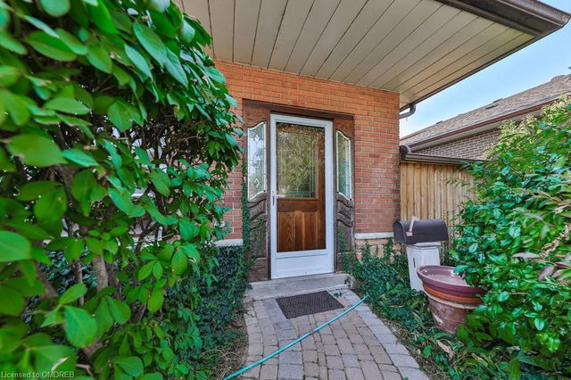 3192 Ibbetson Crescent