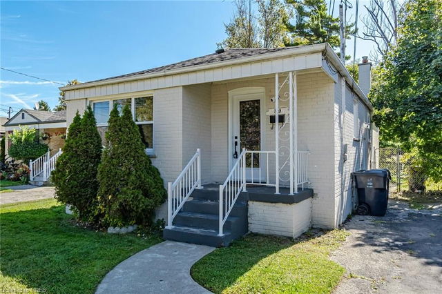 89 Darlingside Drive