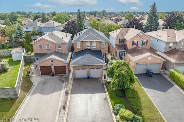 3416 Cherrington Crescent
