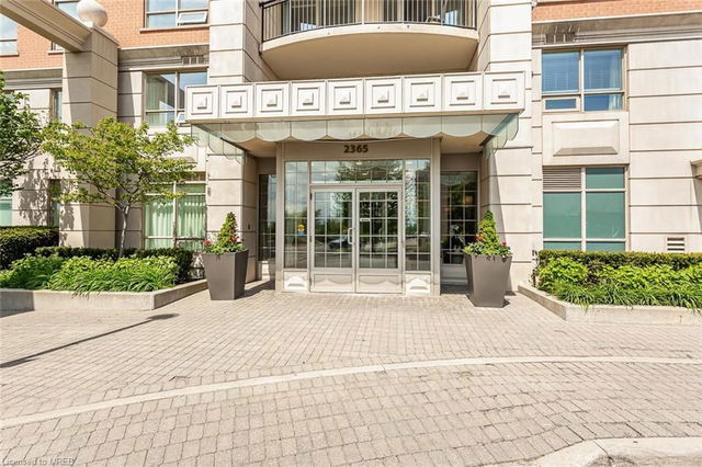 212 - 2365 Central Park Drive