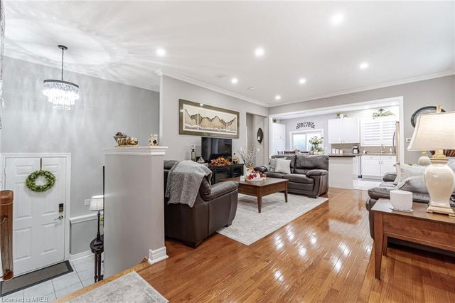8 Hillson Court