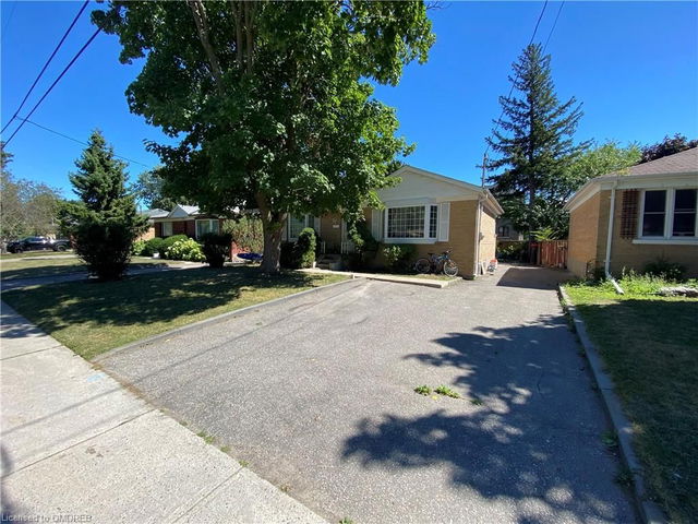 38 Cartier Crescent