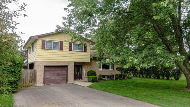 2 Lyndhurst Avenue