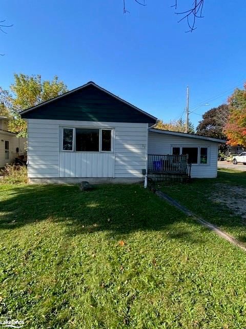 Single Family Residence sold at 32 Lakeview Avenue, Orillia, West Ward, L3V 6E8 - MLS: 40495309
