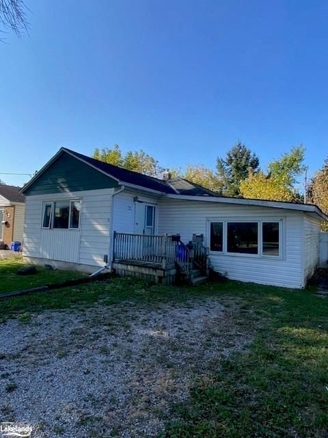 Single Family Residence sold at 32 Lakeview Avenue, Orillia, West Ward, L3V 6E8 - MLS: 40495309