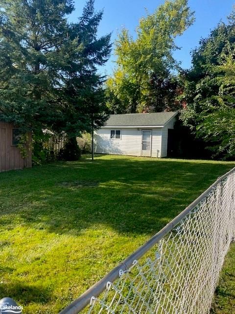 Single Family Residence sold at 32 Lakeview Avenue, Orillia, West Ward, L3V 6E8 - MLS: 40495309