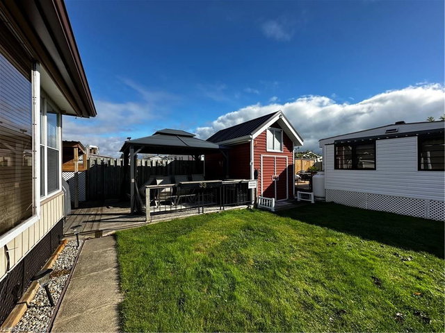 33 - 92 Clubhouse Road