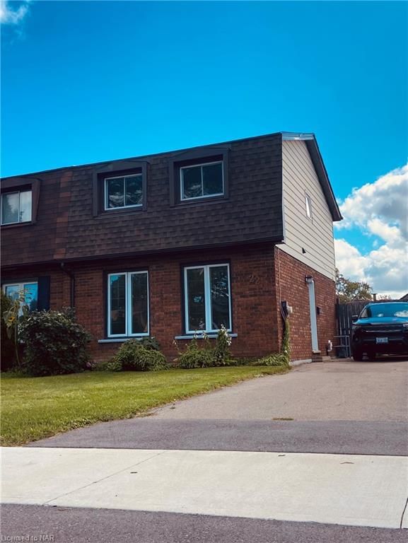 22 Fairlawn Crescent