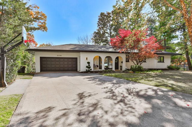 2204 Shardawn Mews