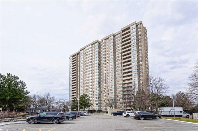 402 - 30 Malta Avenue