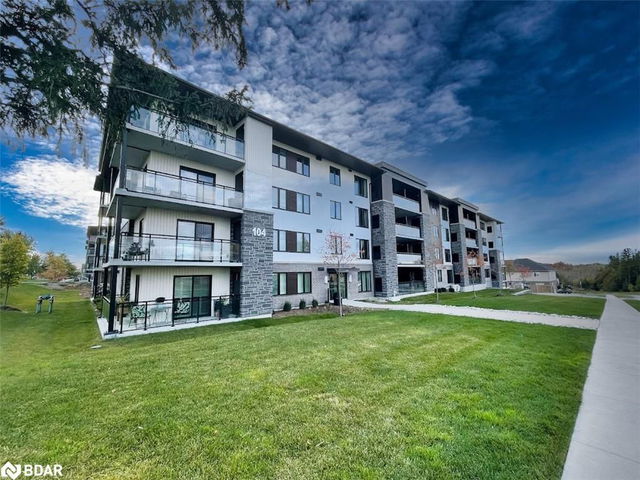 105 - 104 Summit Ridge Drive