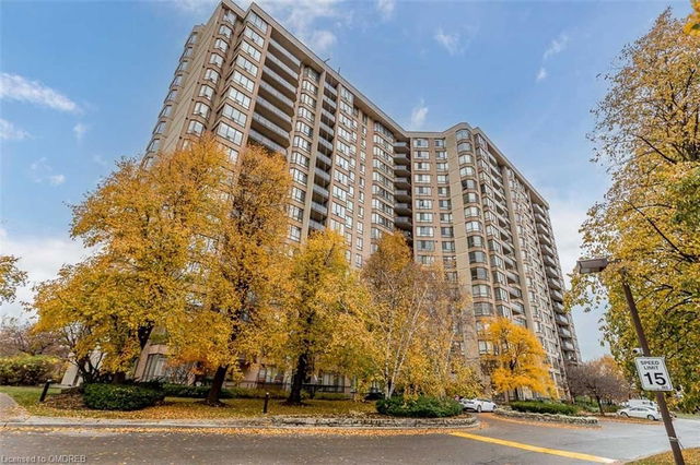404 - 20 Cherrytree Drive