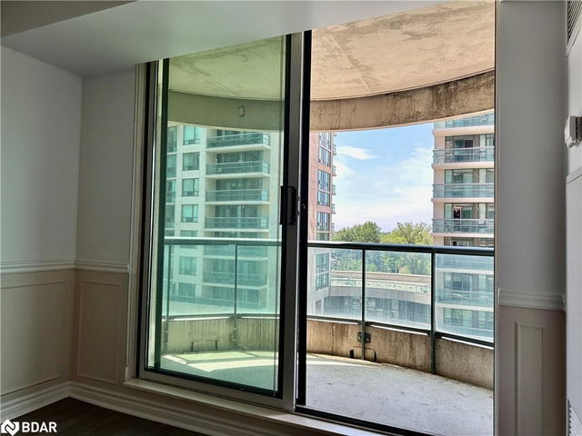 706 - 7 Lorraine Drive