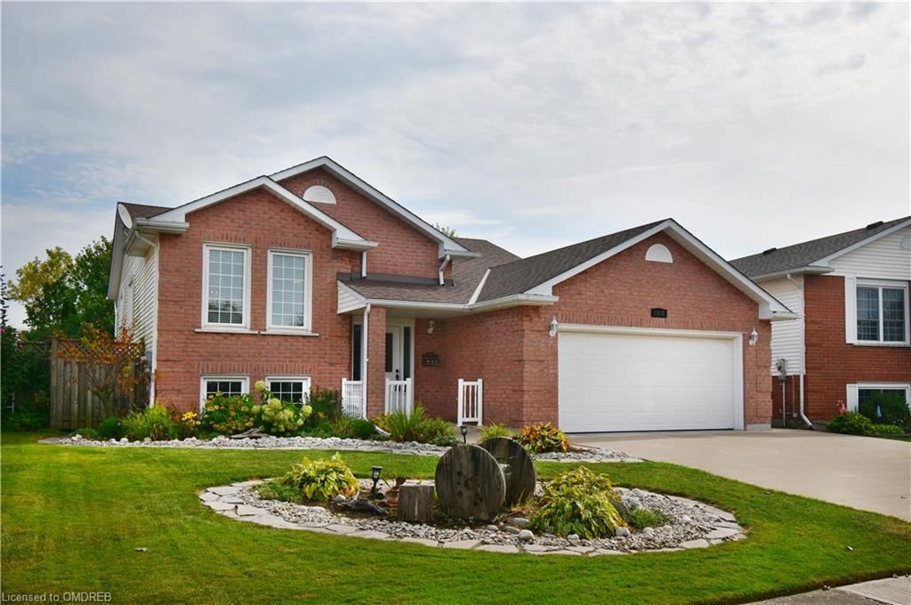 Single Family Residence sold at 5842 Aspen Court, Niagara Falls, Marineland, L2G 7V3 - MLS: 40510909