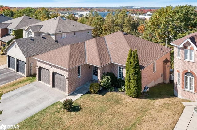 24 Silvercreek Crescent